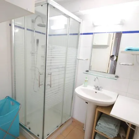 Villa Jolie Maison T3 Mezzanine Climatisee Avec Veranda, 4 A 5 Couchages, Terrasse Cloturee, Wifi Inclus, Les Marines, 200m De La Lrma68b *