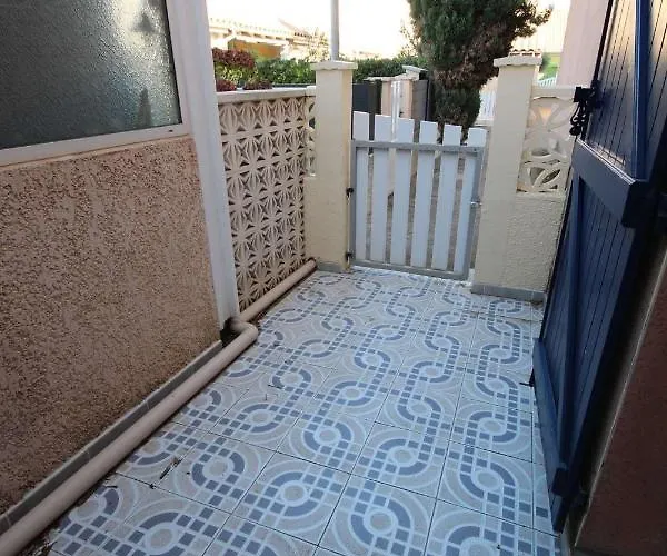 Jolie Maison T3 Mezzanine Climatisee Avec Veranda, 4 A 5 Couchages, Terrasse Cloturee, Wifi Inclus, Les Marines, 200m De La Lrma68b