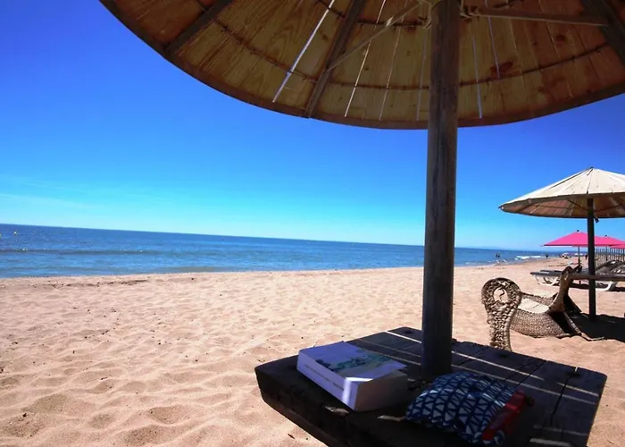 Villa Jolie Maison T3 Mezzanine Climatisee Avec Veranda, 4 A 5 Couchages, Terrasse Cloturee, Wifi Inclus, Les Marines, 200m De La Lrma68b *
