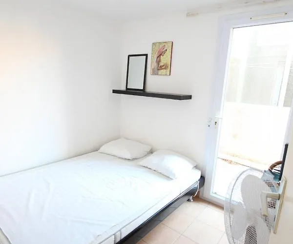 Jolie Maison T3 Mezzanine Climatisee Avec Veranda, 4 A 5 Couchages, Terrasse Cloturee, Wifi Inclus, Les Marines, 200m De La Lrma68b Villa Portiragnes
